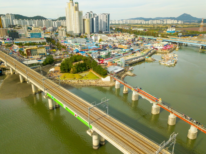 작가:김형규, 작품명:소래포구항 하늘에서 본 항구